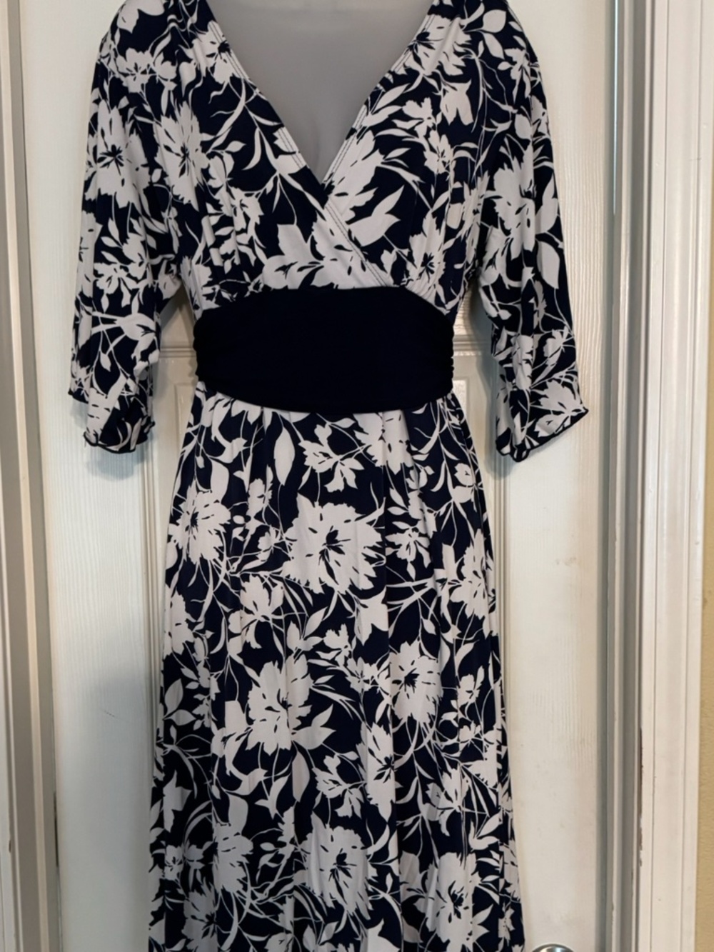 I. N. Studio dress, size 8